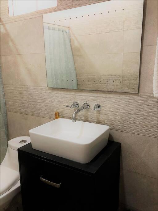 Lovely 1 Bedroom Apartment W/Private Parking エンセナダ エクステリア 写真
